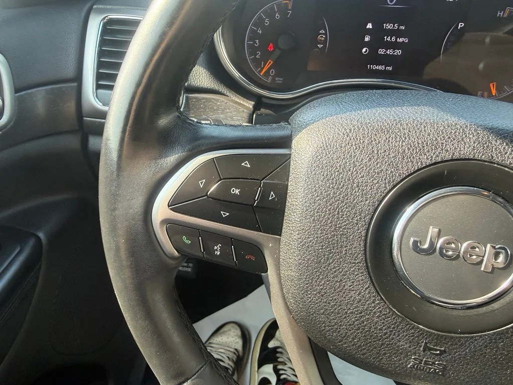 Used 2018 Gray Jeep Altitude image 17