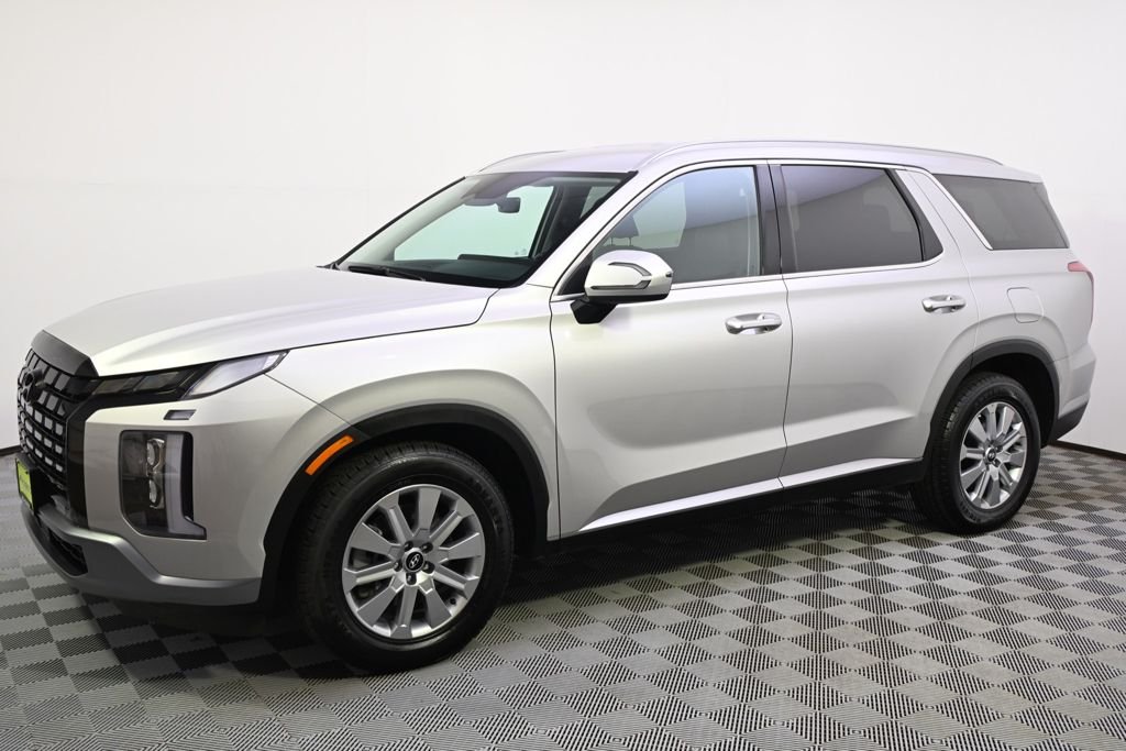 Certified 2025 Hyundai Palisade SEL with VIN KM8R2DGE6SU946928 for sale in St. Louis Park, Minnesota
