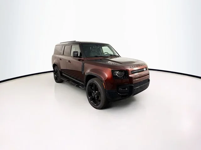 Certified Used 2025 Sedona Red Land Rover X-Dynamic SE image 3