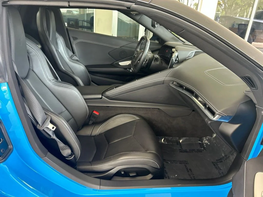 Used 2025 Blue Chevrolet Z06 image 20