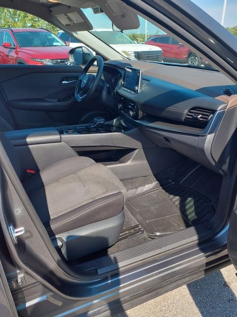 2023 Nissan Rogue SV - Photo 25