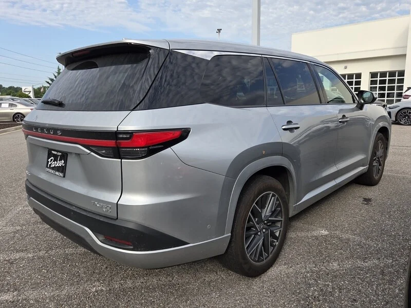 Used 2025 Celestial Silver Metallic LEXUS 350 PREMIUM image 4