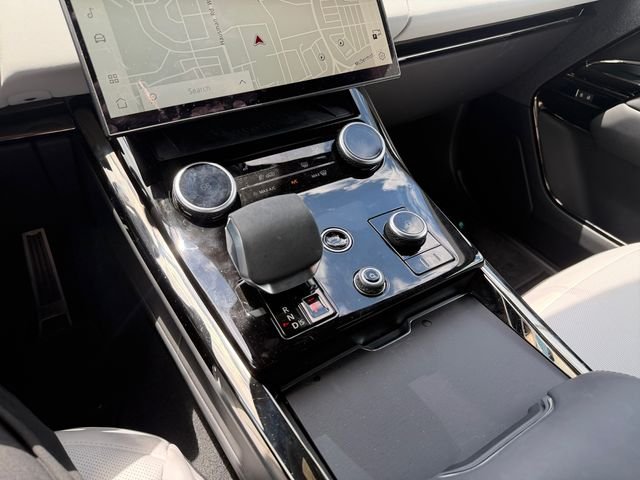 Certified Used 2023 Fuji White Land Rover SE Dynamic image 24