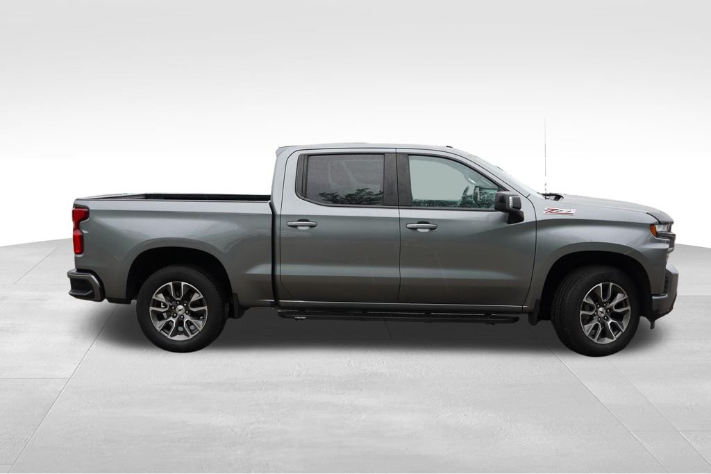Certified Used 2019 Satin Steel Metallic Chevrolet RST image 3