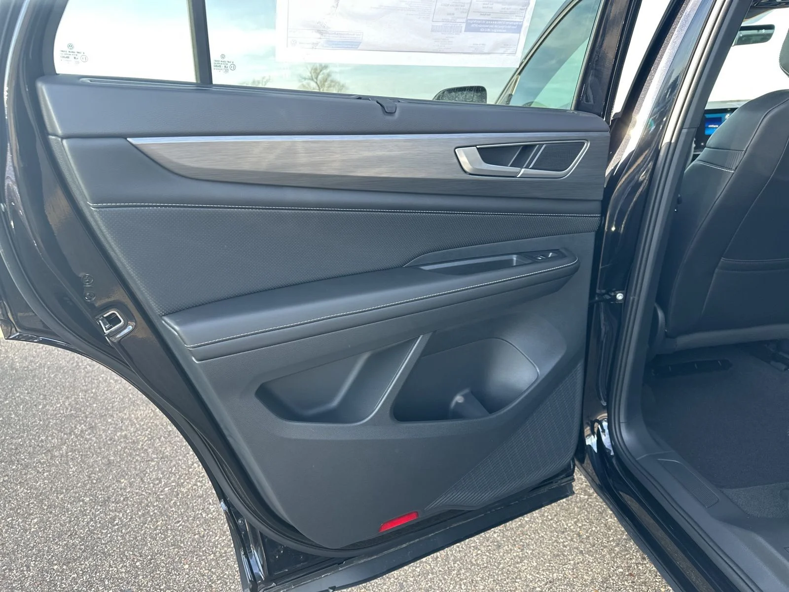 New 2026 Black Volkswagen 2.0T SE w/Technology image 23