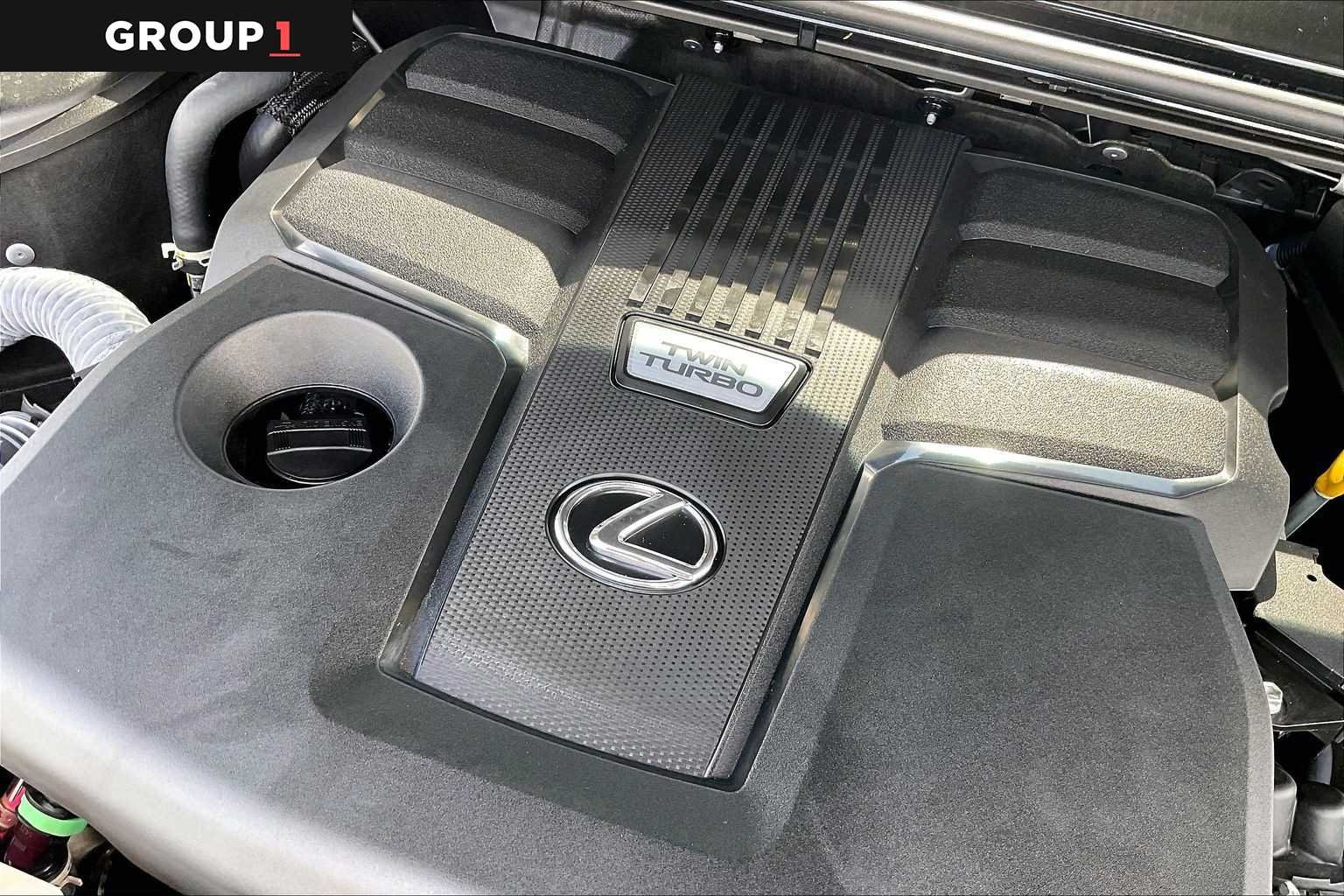 Used 2025 Nori Green Pearl Lexus Premium image 30