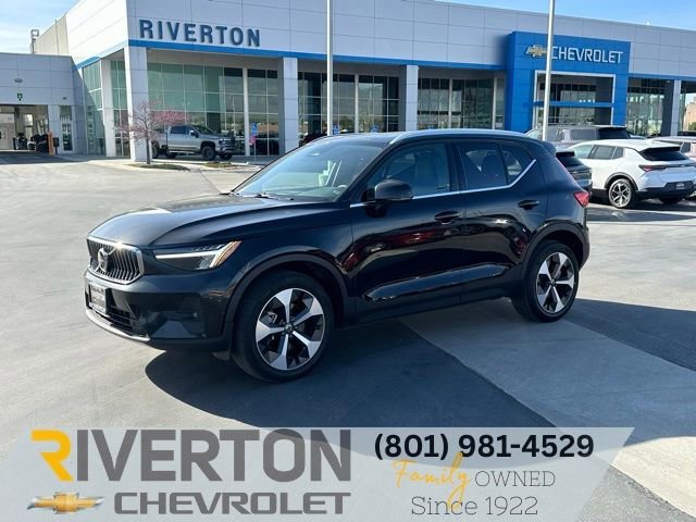 2024 Volvo XC40 B5 Plus Bright AWD's photo