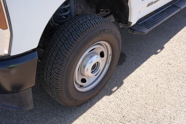 Used 2025 White Ford XL image 9