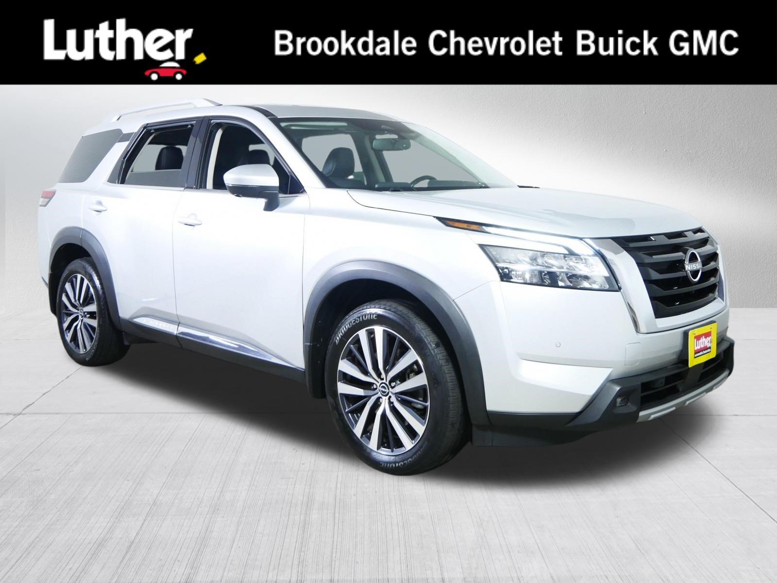 2022 Nissan Pathfinder Platinum