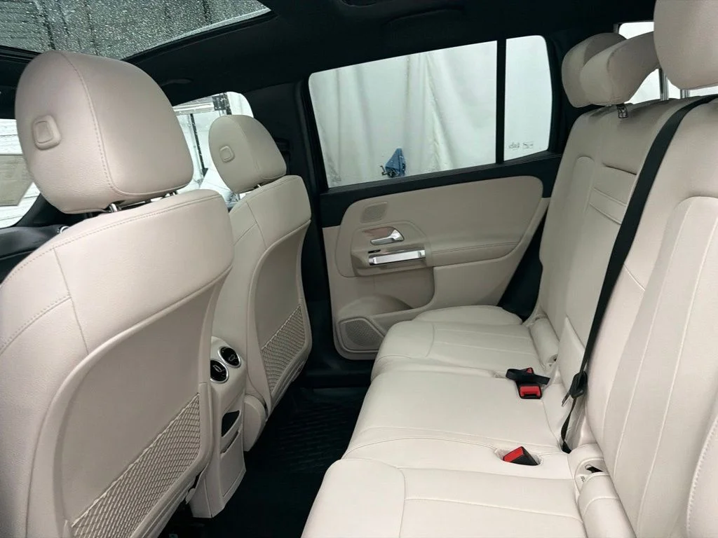 New 2026 Black Mercedes-Benz GLB 250 image 19