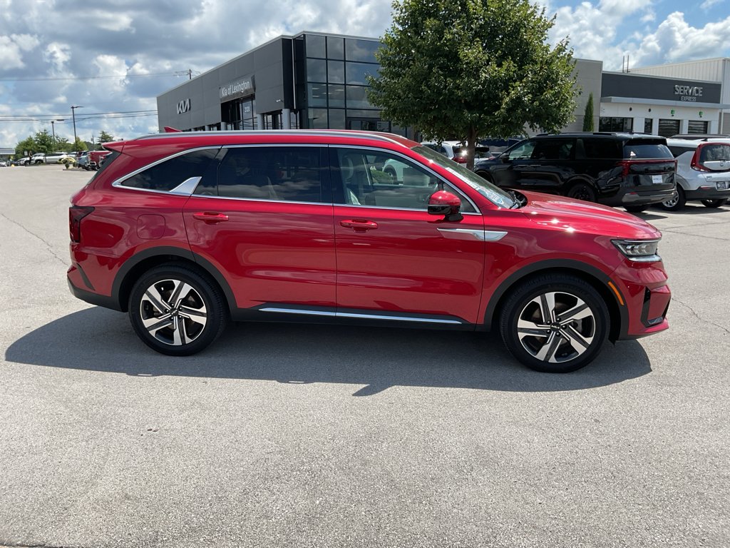 Used 2022 Runway Red Kia SX image 11