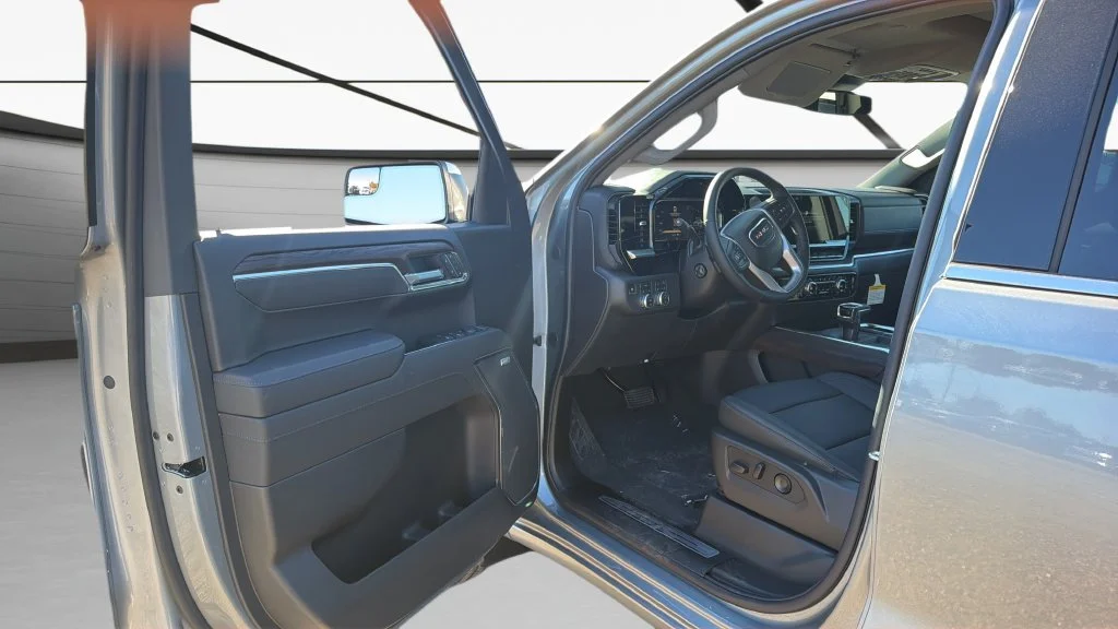 2026 GMC Sierra 1500 SLT - Photo 12