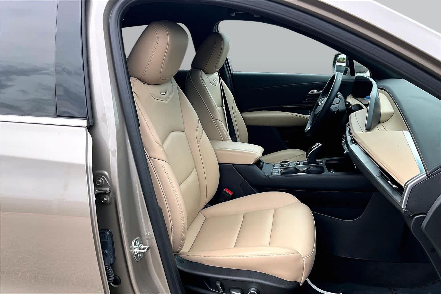 Used 2025 Latte Metallic Cadillac FWD Premium Luxury image 9