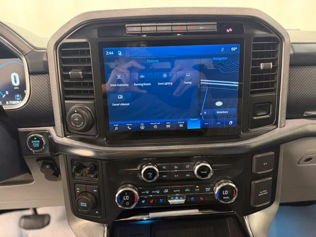 Used 2021 Black Ford Limited image 31