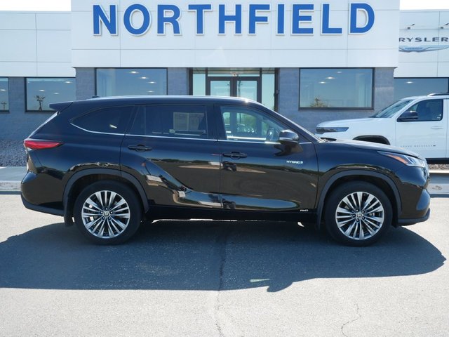 2021 Toyota Highlander Hybrid Platinum