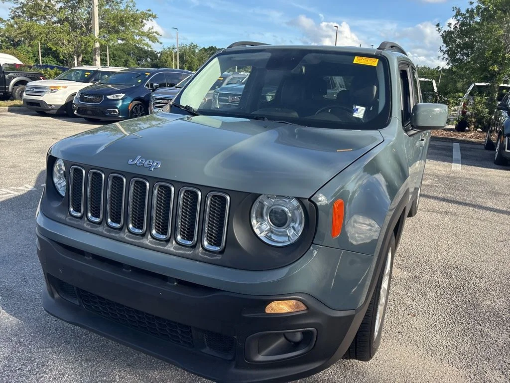 2017 Jeep Renegade Latitude FWD's photo