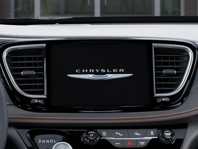 New 2026 Bright White Clear-Coat Exterior Paint Chrysler Pinnacle image 19