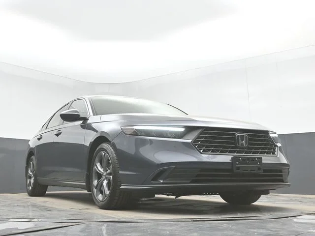 Used 2023 Meteorite Gray Metallic Honda EX image 39