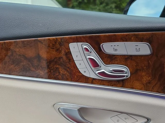 Used 2019  Mercedes-Benz E 300 image 30