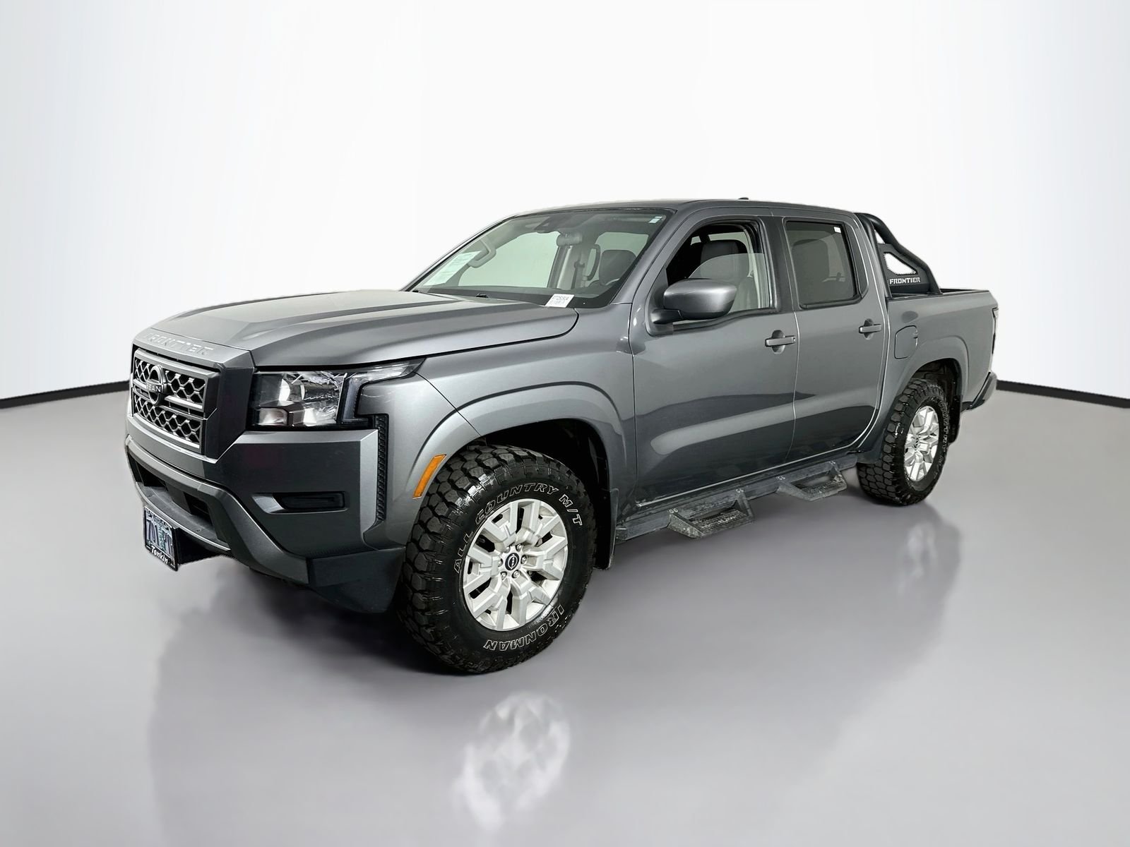 Used 2022 Gun Metallic Nissan SV image 2