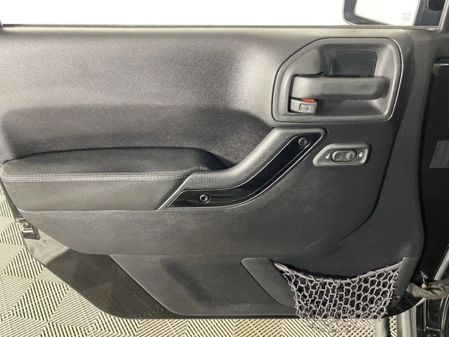 Used 2015 Black Jeep Unlimited Sahara image 12
