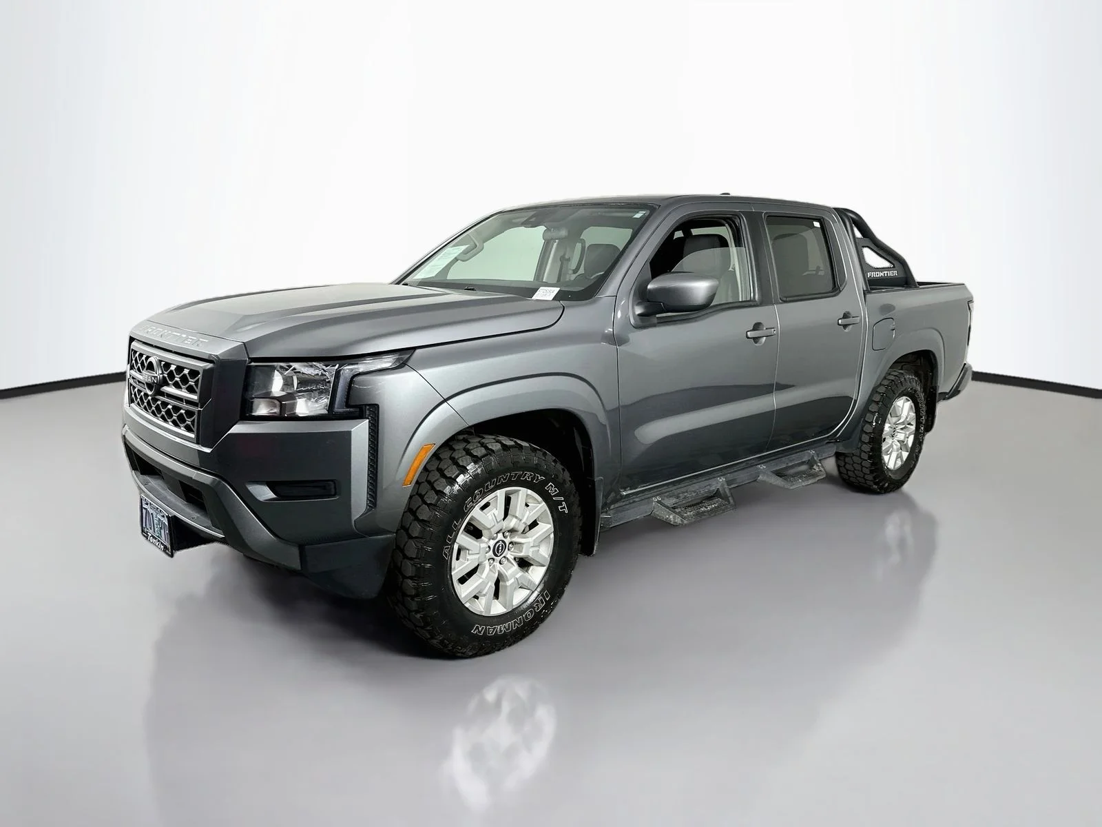 Used 2022 Gun Metallic Nissan SV image 3