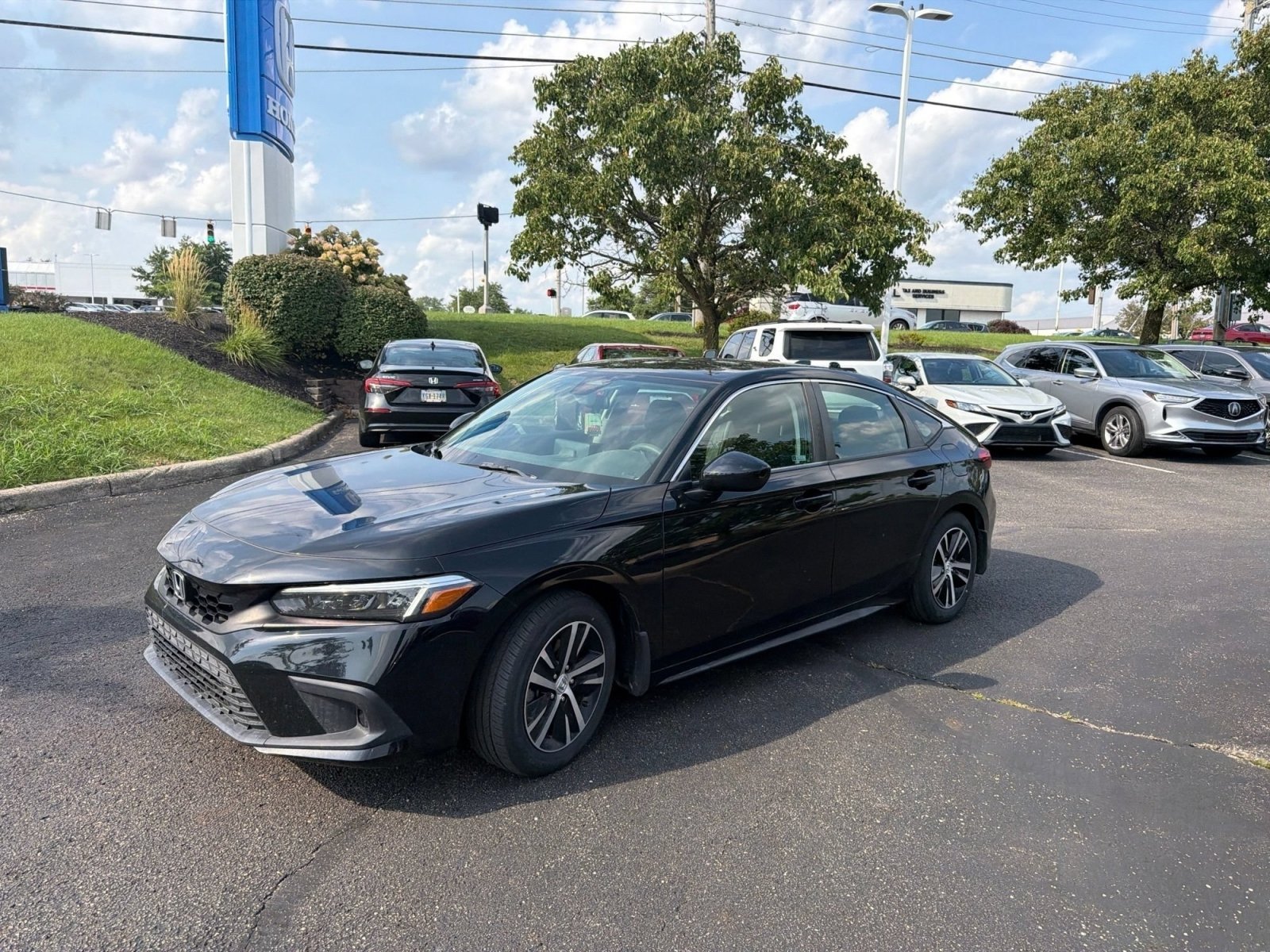 Certified Used 2023 Crystal Black Pearl Honda LX image 9
