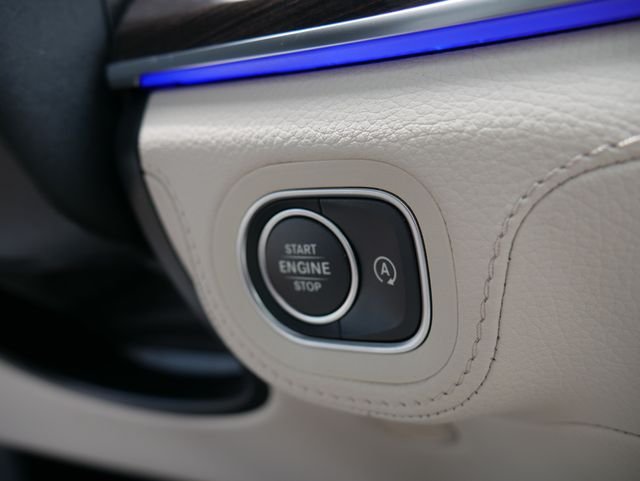 New 2026 Polar White Mercedes-Benz GLE 450 image 16