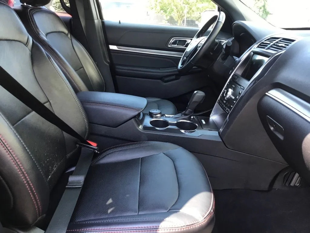 Used 2019 Black Ford Sport image 5