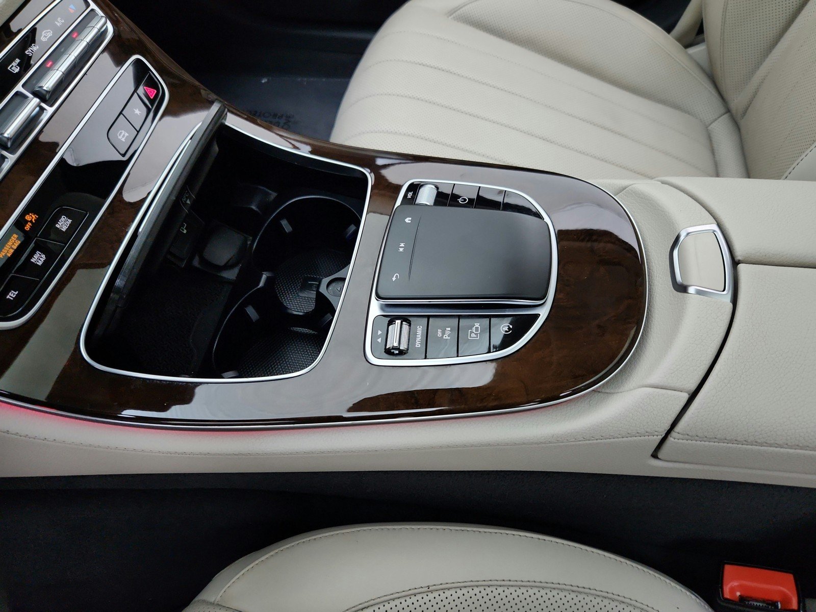 Certified Used 2022 Polar White Mercedes-Benz E 350 image 18