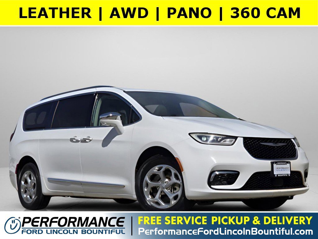 2021 Chrysler Pacifica Limited's photo