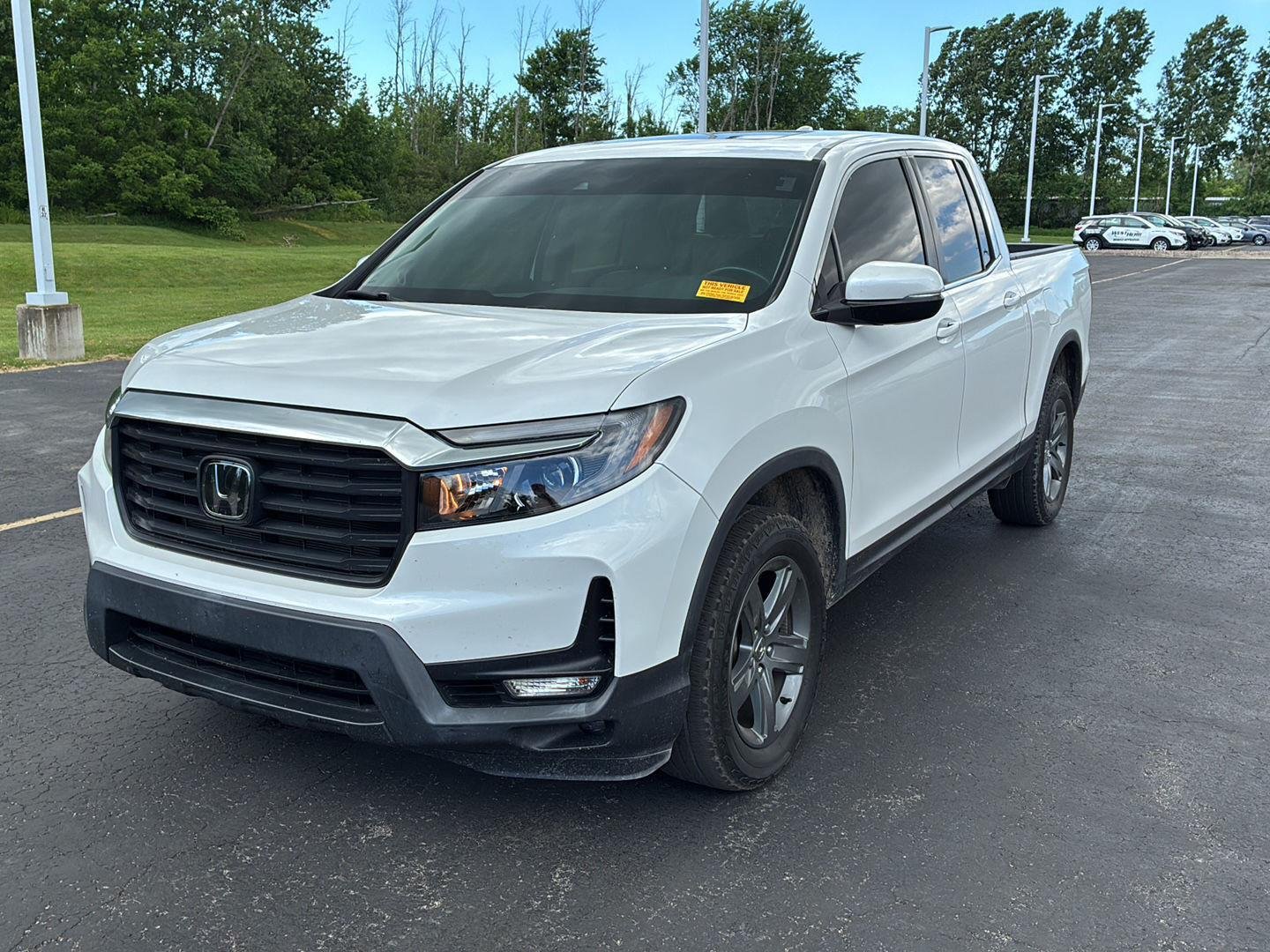 Used 2023 Platinum White Pearl Honda RTL image 13
