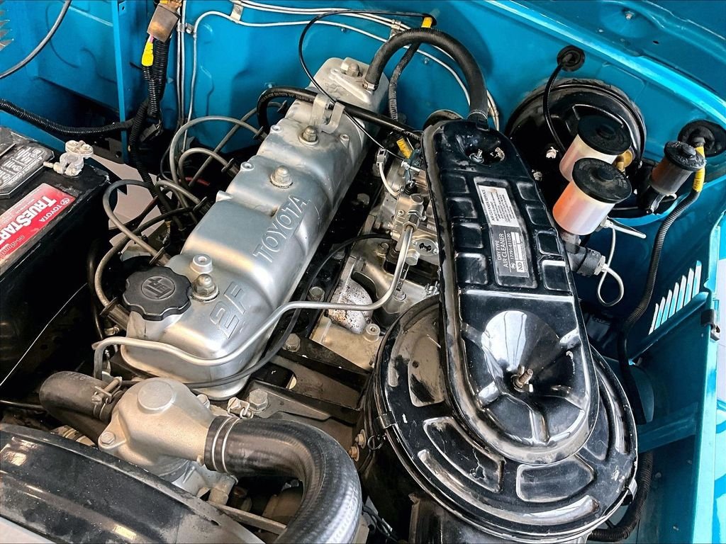 Used 1980 Blue Toyota  image 28
