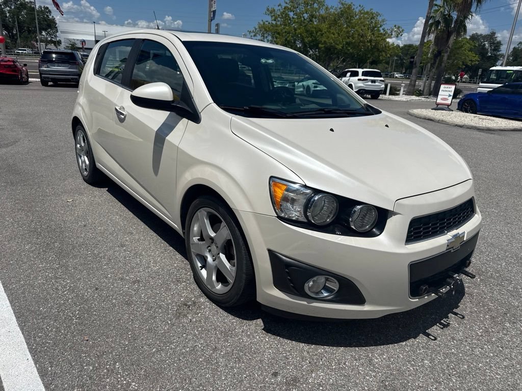 Used 2013 White Diamond Tricoat Chevrolet LTZ image 3