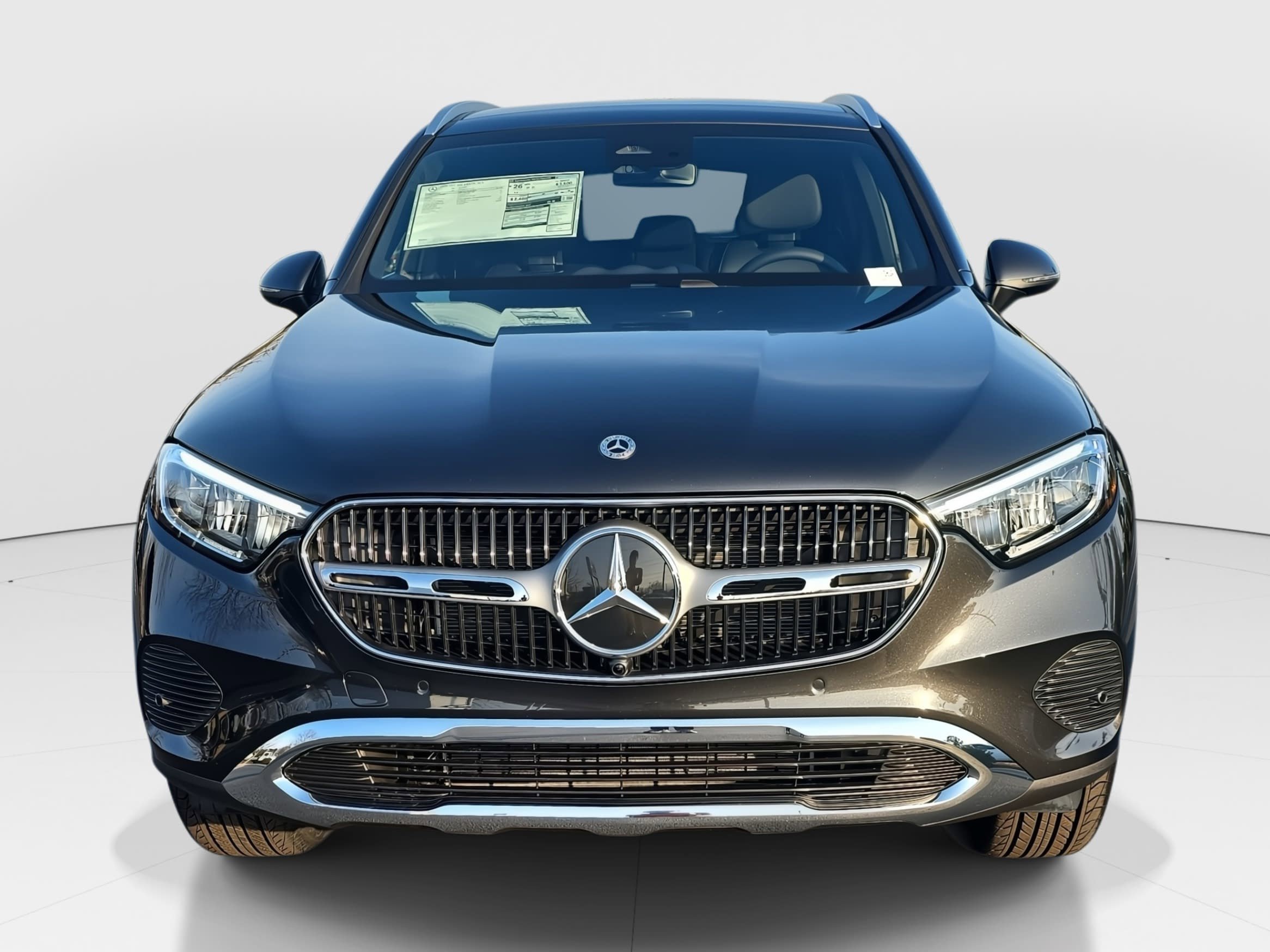 New 2026 Graphite Grey Metallic Mercedes-Benz GLC300 image 2