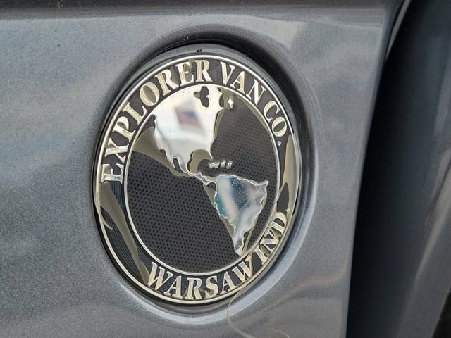 Used 2025 Special Exterior Color GMC Work Van image 32
