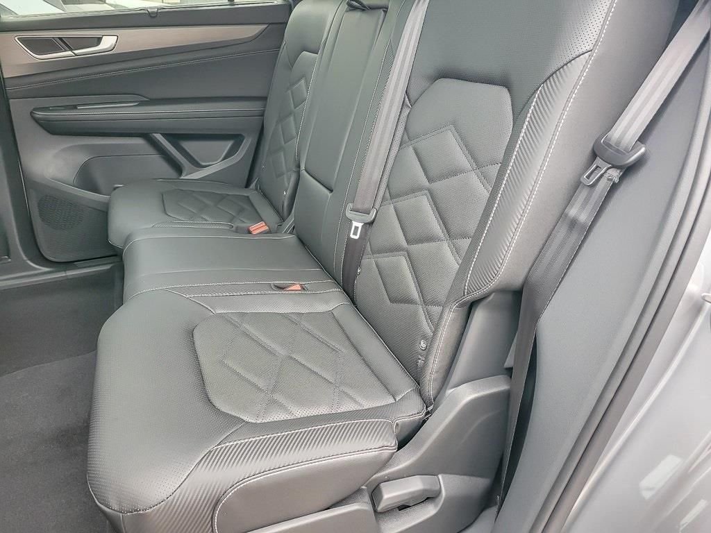 2026 Volkswagen Atlas Cross Sport SE w/Tech - Photo 11
