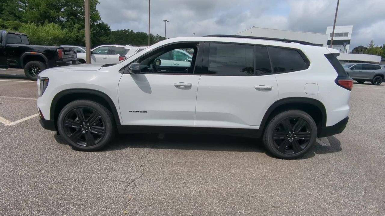 New 2026 Summit White GMC Elevation image 5
