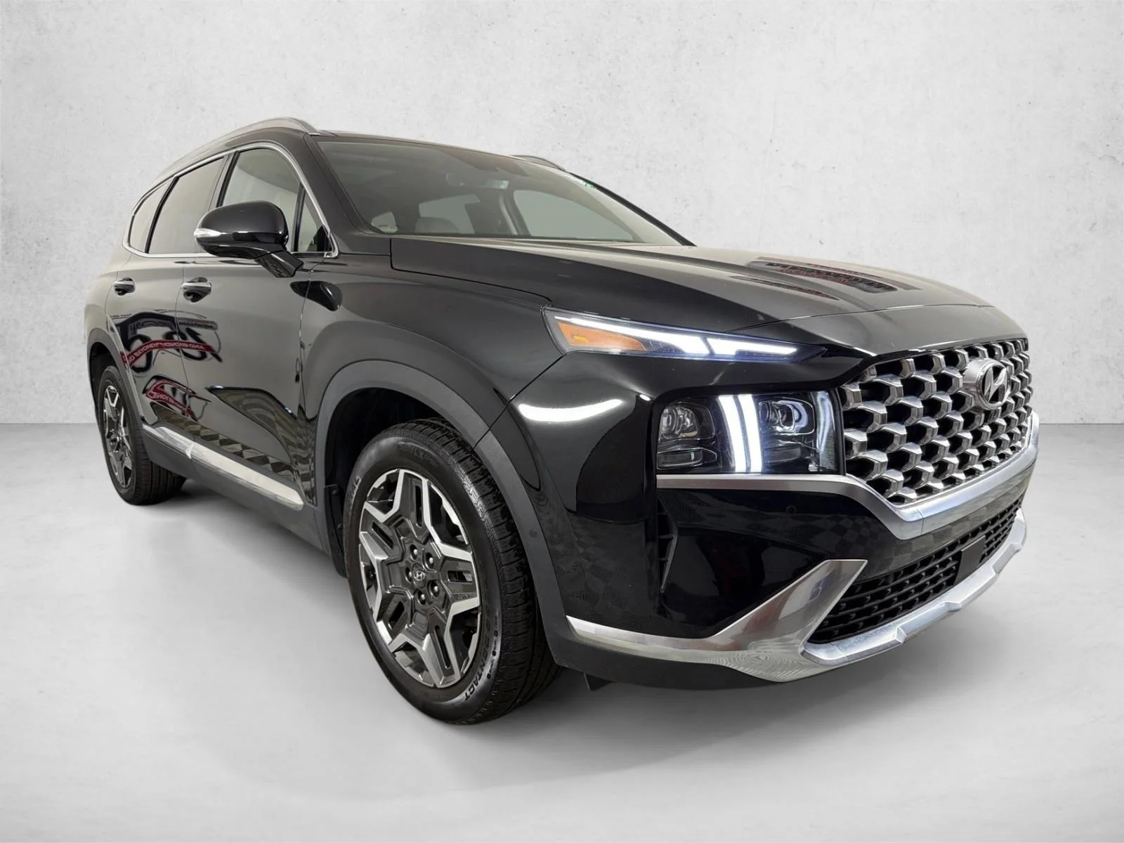 Used 2023 Black Hyundai Limited image 1