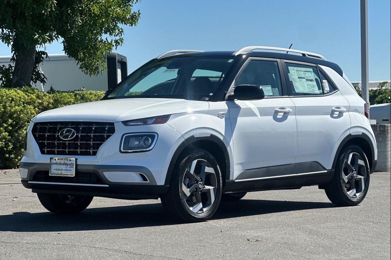 New 2026 Lunar White w/Black Roof Hyundai SEL w/Two-Tone Roof image 8