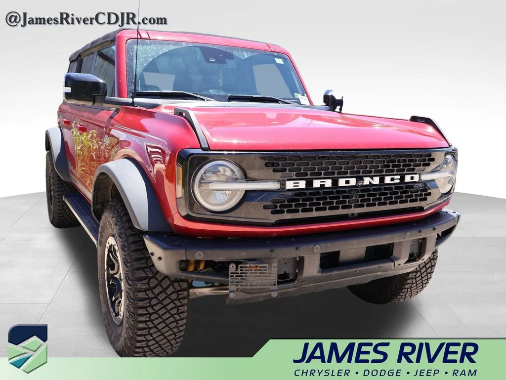 Used 2021 Red Ford Wildtrak image 12