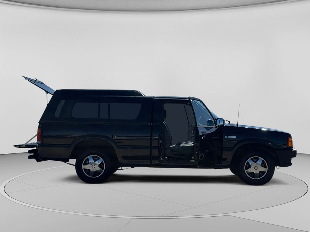 Used 1990 Black Mazda Truck image 29