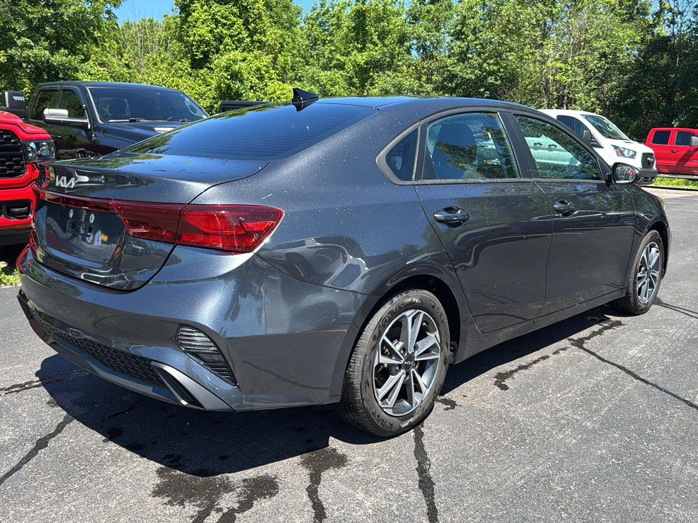 Used 2023 Gravity Gray Kia LXS image 8