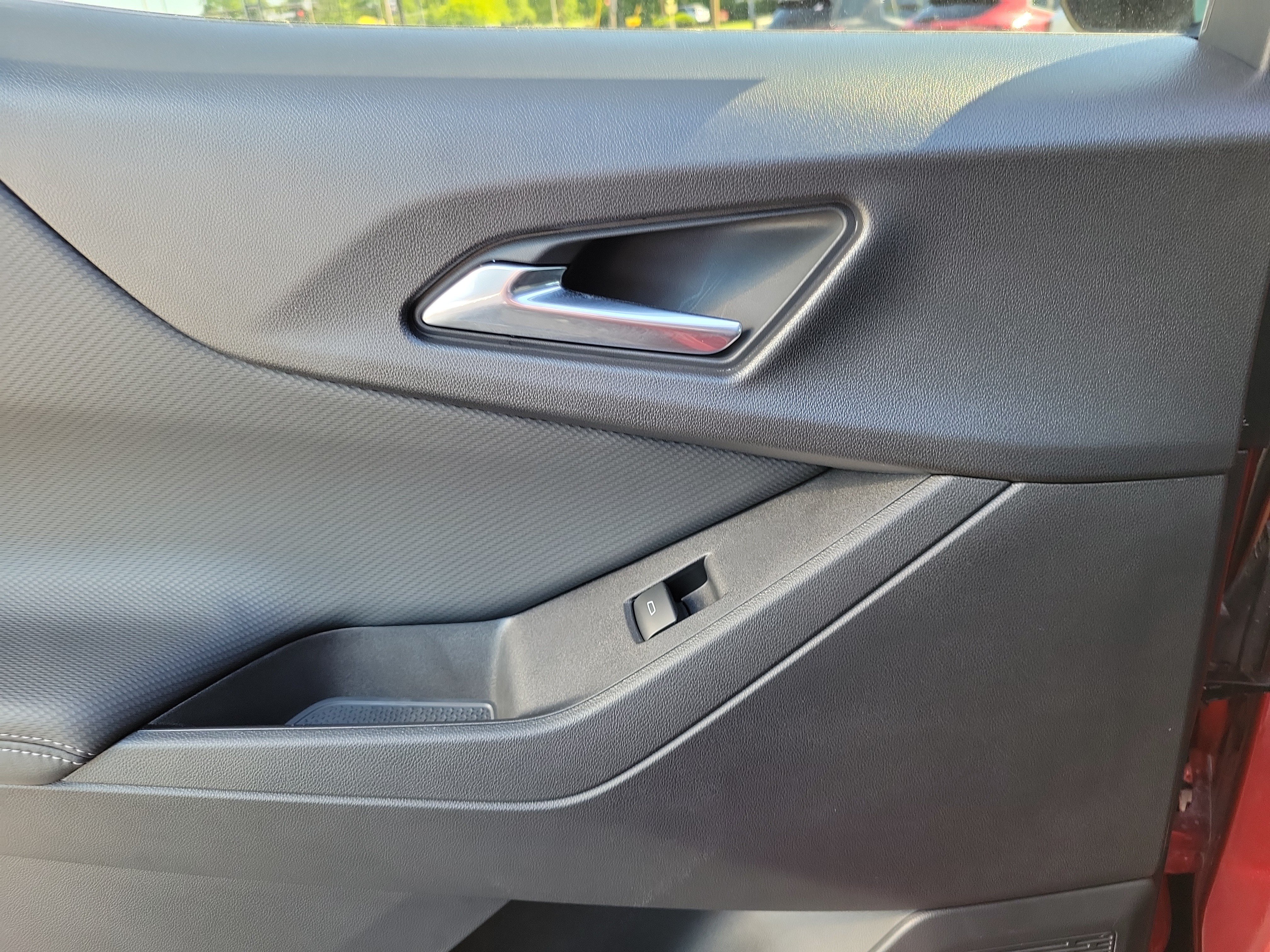 2026 Chevrolet Equinox LT - Photo 12