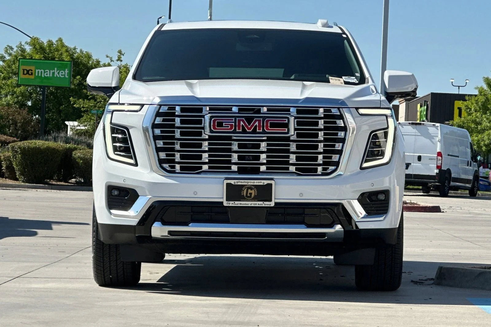 2026 GMC Yukon XL Denali - Photo 10