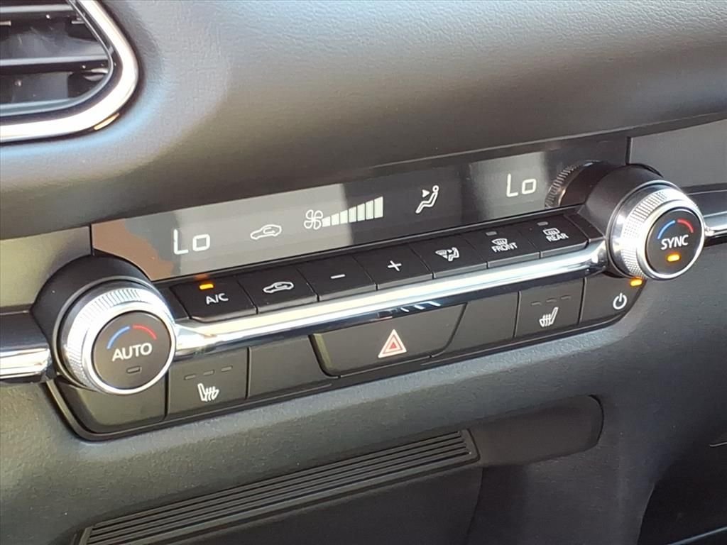 2025 Mazda CX-30 Premium - Photo 20