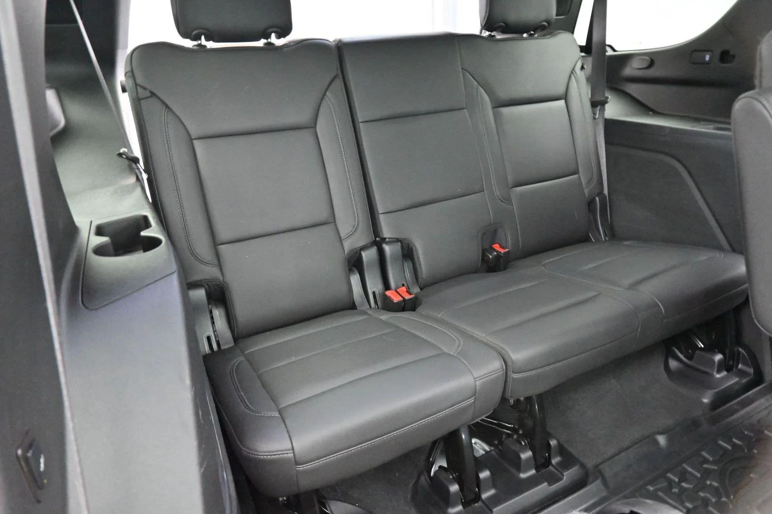 Used 2024 Black Chevrolet Z71 image 38