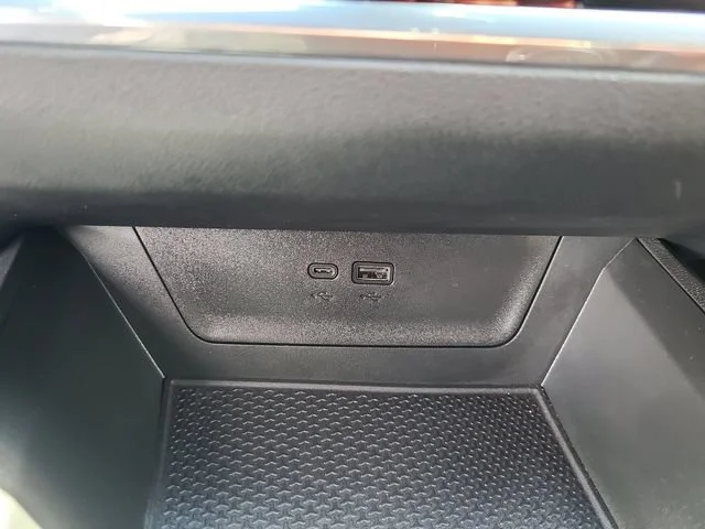 New 2026 Summit White Chevrolet LT image 32