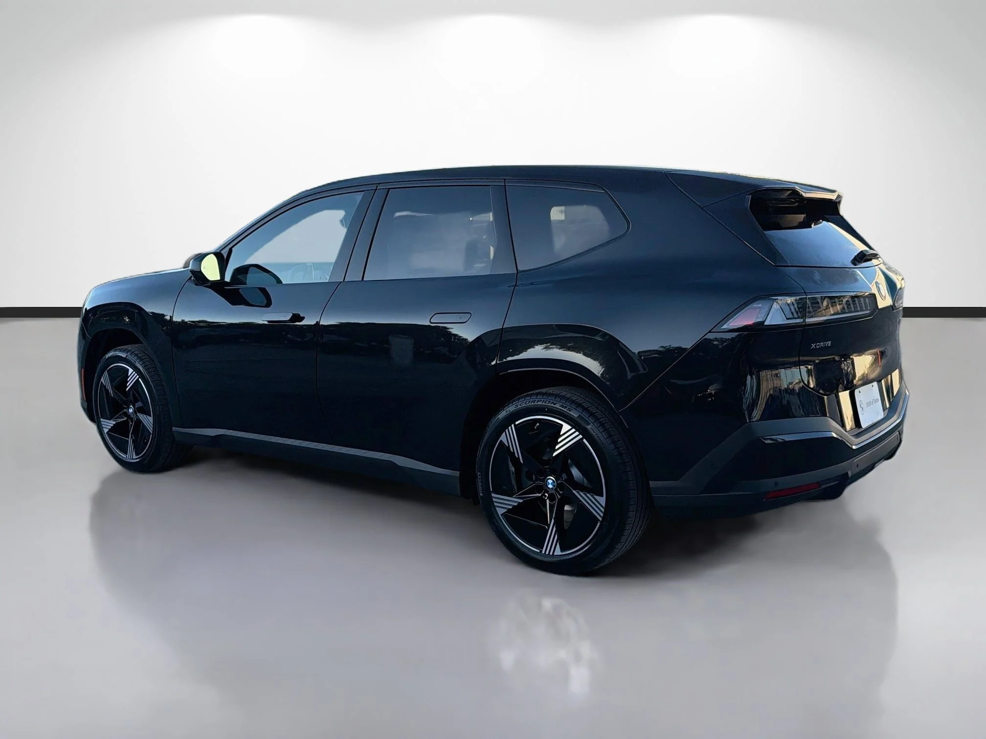 New 2027 Black Sapphire Metallic BMW 50 xDrive image 5