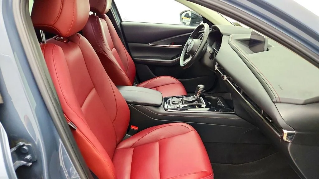 Used 2023 Polymetal Gray Metallic Mazda 2.5 S Carbon Edition AWD w/ Red Leather & Moonroof image 24